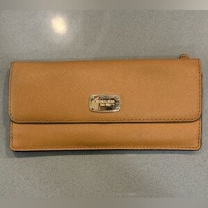 Michael Khors Tan Wallet